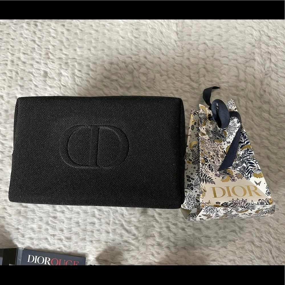 Dior Makeup Gift Set - Picture 5 of 6